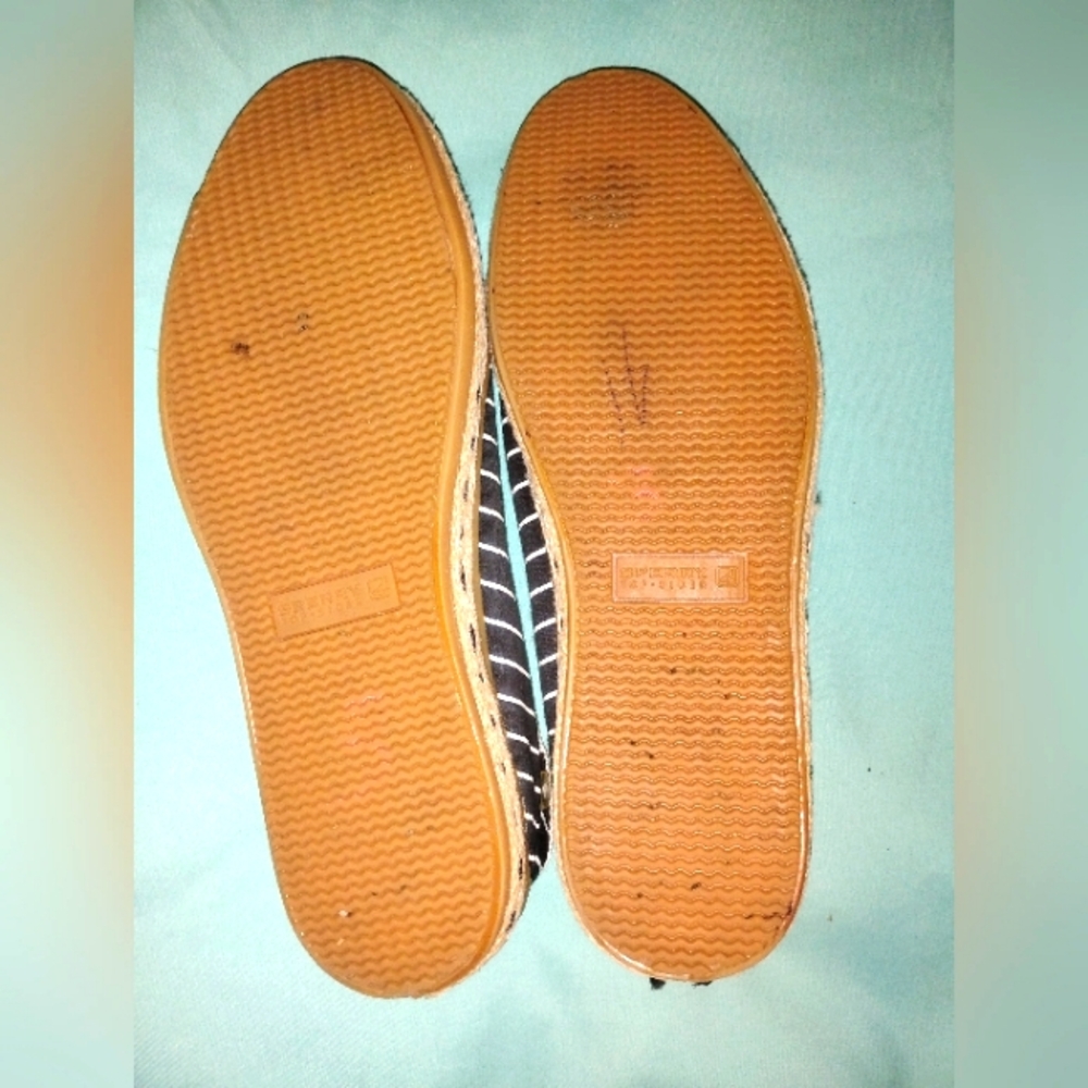 💙🤍 EUC Womens Sperry White Cream Navy Blue Striped Flats Slide Ons Vintage - Picture 3 of 3